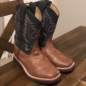 Boys cowboy boots